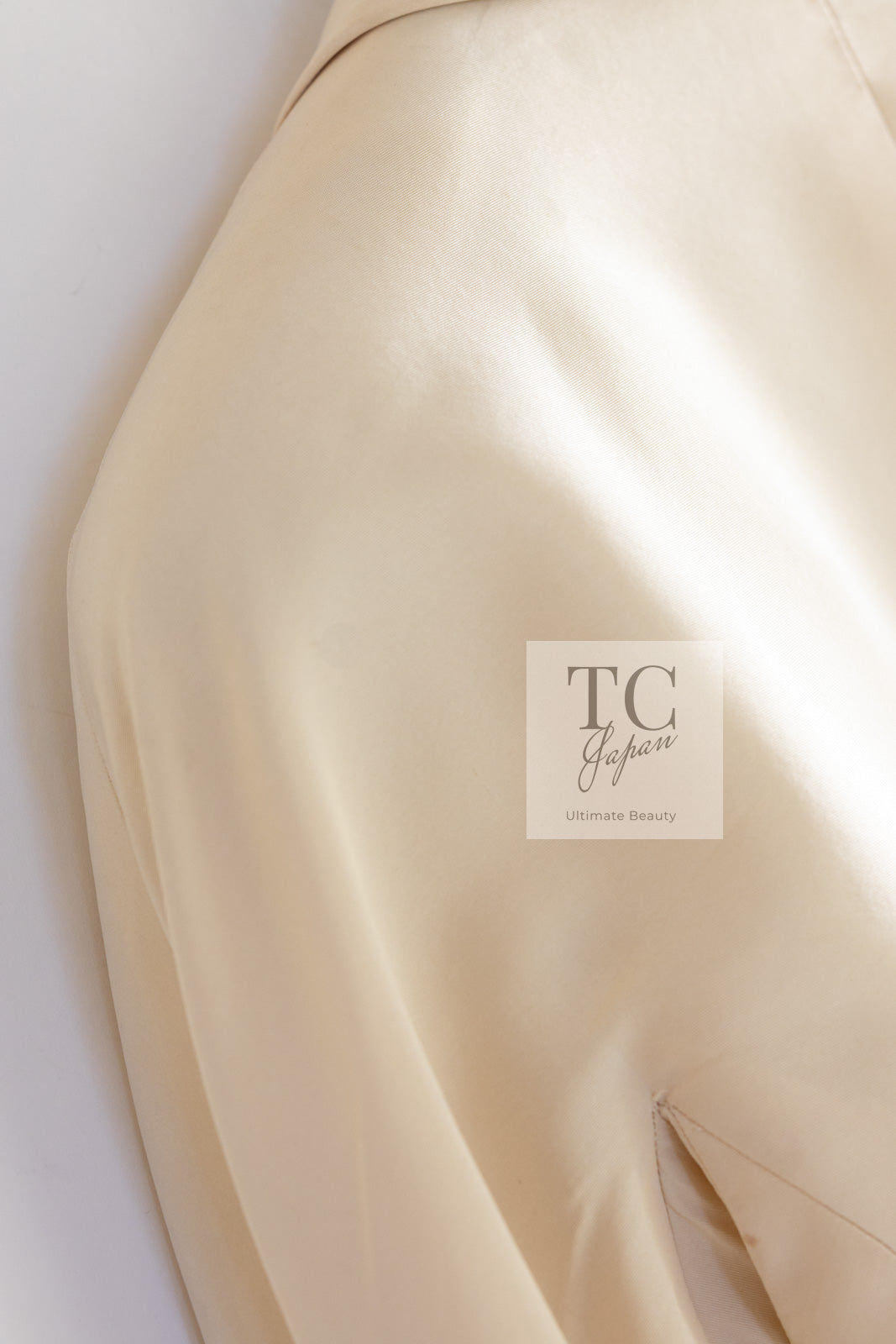 CHANEL 90S Vintage Ivory Cream Pearl Pocket Silk Skirt Jacket Suit 38 シャネル ヴィンテージ アイボリー クリーム パールいっぱい シルク スカート ジャケット スーツ 即発