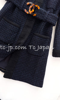 CHANEL 17B Navy Black BIG CC Logo Belt Jacket Coat 36 シャネル ネイビー ブラック ビッグ CC ロゴ ベルト付 ノーカラー ジャケット コート 即発