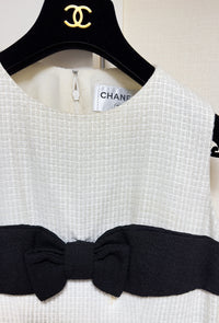 CHANEL 09S Black Ivory Two Tone Color Jacket Dress Carla Bruni 36 38 シャネル ブラック アイボリー  黒白 ツートンカラー ジャケット ワンピース 定番 即発