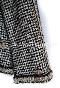 CHANEL 10C Black Ivory Gold Stand Collar Tweed Jacket Skirt Suit 34 40 シャネル ブラック アイボリー ゴールド スタンドカラー ツイード ジャケット スカート スーツ 即発