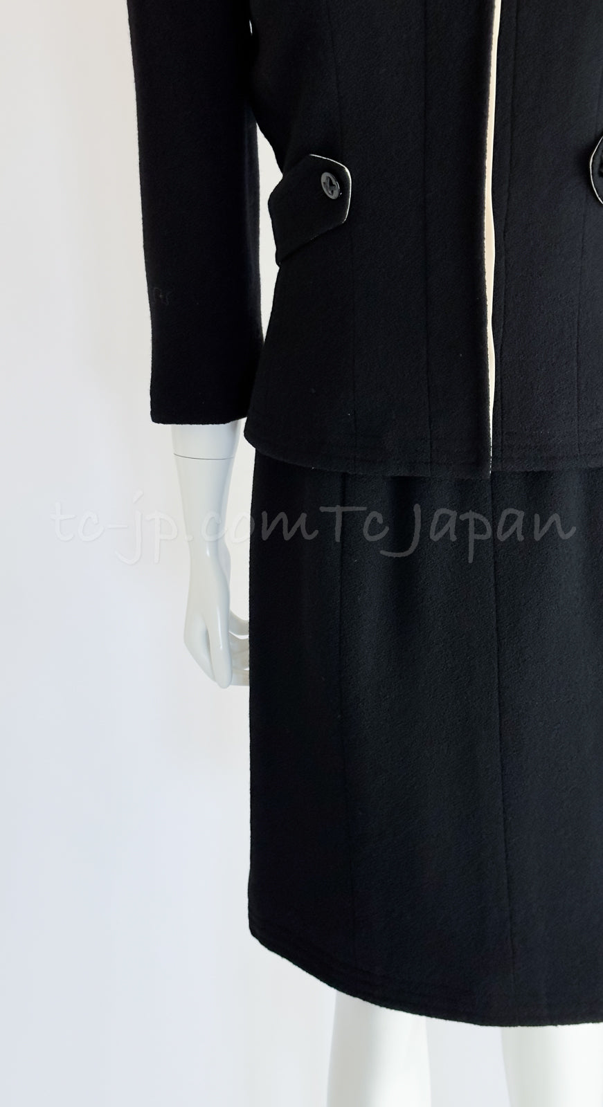 CHANEL 06A Black Wool Tweed Jacket Skirt Suit 38 シャネル ブラック ウール ジャケット スカート スーツ 即発