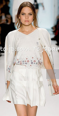 CHANEL 12C Ivory Cashmere 100% Swarovski Sweater Cardigan 34 36 38 シャネル アイボリー スワロフスキー カシミア セーター カーディガン 即発
