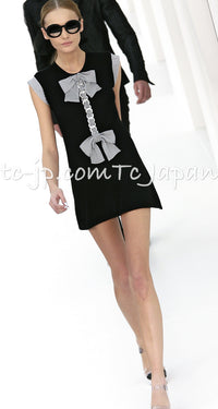 CHANEL 07S Black White Cashmere Silk Celebrity Bow Knit Tops 34 36 シャネル ブラック カシミア シルク セレブのリボン ニット トップス 即発