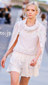 CHANEL 12C Ivory Cashmere 100% Swarovski Sweater Cardigan 34 36 38 シャネル アイボリー スワロフスキー カシミア セーター カーディガン 即発