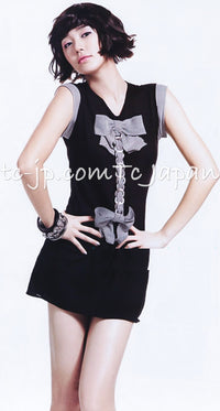 CHANEL 07S Black White Cashmere Silk Celebrity Bow Knit Tops 34 36 シャネル ブラック カシミア シルク セレブのリボン ニット トップス 即発