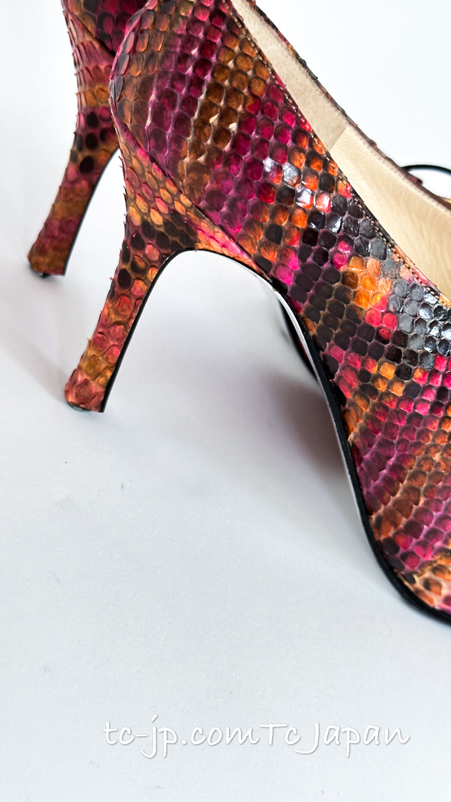 CHANEL 00T Python Leather Pants Pumps Heels Shoes 40 シャネル 高級パイソン レザー パンツ パンプス ヒール シューズ 即発