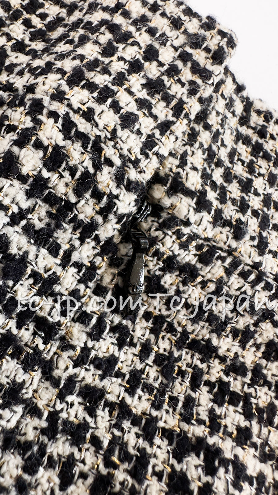 CHANEL 10C Black Ivory Gold Stand Collar Tweed Jacket Skirt Suit 34 40 シャネル ブラック アイボリー ゴールド スタンドカラー ツイード ジャケット スカート スーツ 即発