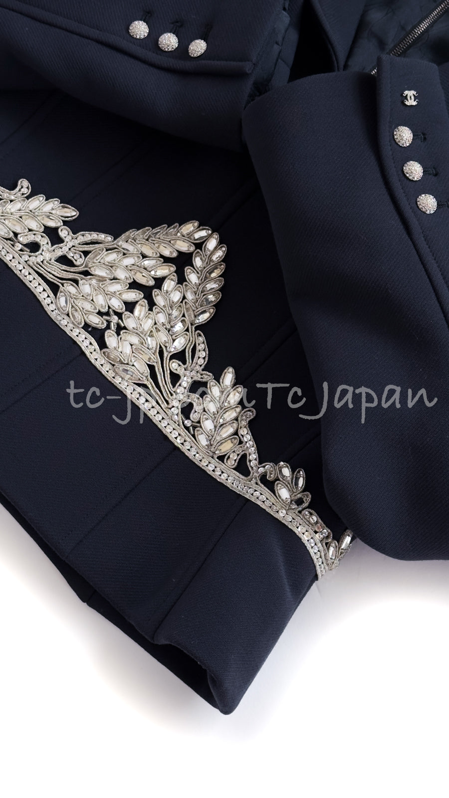 CHANEL 02A Dark Navy Rhinestones Vintage Wool Jacket Skirt Suit 38 40 42 シャネル ダークネイビー・ウール・ヘップバーン風・ラインストーン・王冠ジャケット 即発