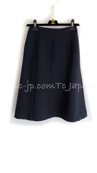 CHANEL 02A Dark Navy Rhinestones Vintage Wool Jacket Skirt Suit 38 40 42 シャネル ダークネイビー・ウール・ヘップバーン風・ラインストーン・王冠ジャケット 即発