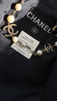 CHANEL 02A Dark Navy Rhinestones Vintage Wool Jacket Skirt Suit 38 40 42 シャネル ダークネイビー・ウール・ヘップバーン風・ラインストーン・王冠ジャケット 即発