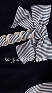 CHANEL 07S Black White Cashmere Silk Celebrity Bow Knit Tops 34 36 シャネル ブラック カシミア シルク セレブのリボン ニット トップス 即発