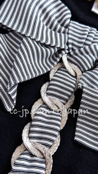 CHANEL 07S Black White Cashmere Silk Celebrity Bow Knit Tops 34 36 シャネル ブラック カシミア シルク セレブのリボン ニット トップス 即発
