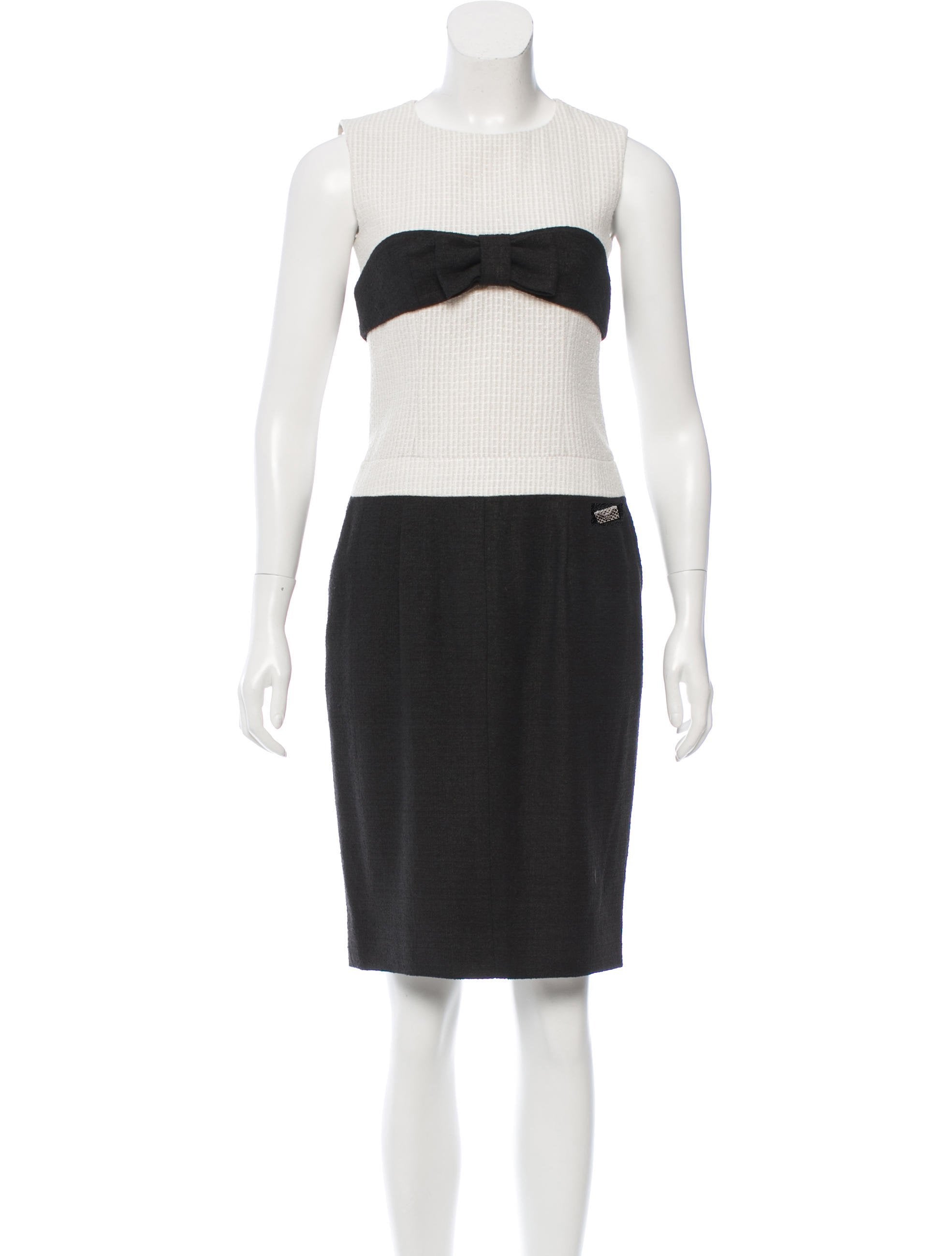 CHANEL 09S Black Ivory Two Tone Color Jacket Dress Carla Bruni 36 38 シャネル ブラック アイボリー  黒白 ツートンカラー ジャケット ワンピース 定番 即発