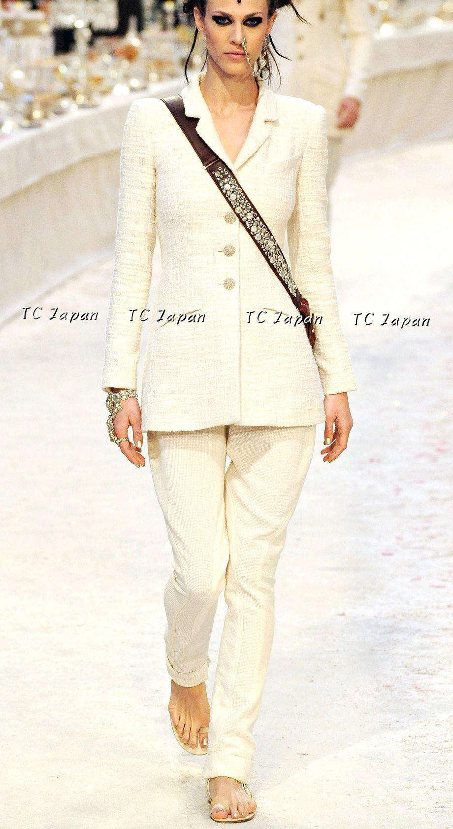 CHANEL 12PF Ivory Tweed Jacket 38 シャネル メンズも!アイボリー・ツイード・ジャケット - シャネル TC JAPAN