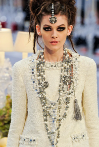 CHANEL 12PF Gripoix Button Ivory Tweed Jacket 36 38 シャネル グリポア宝石ボタン・アイボリー・ツイード・ジャケット 即発