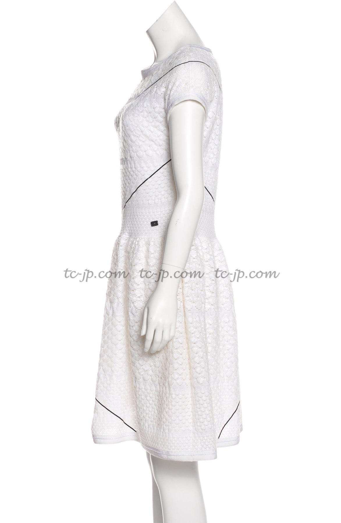 CHANEL 12S White Black Line Short Knit Dress 40 シャネル ホワイト・黒ライン・ニット ワンピース 即発