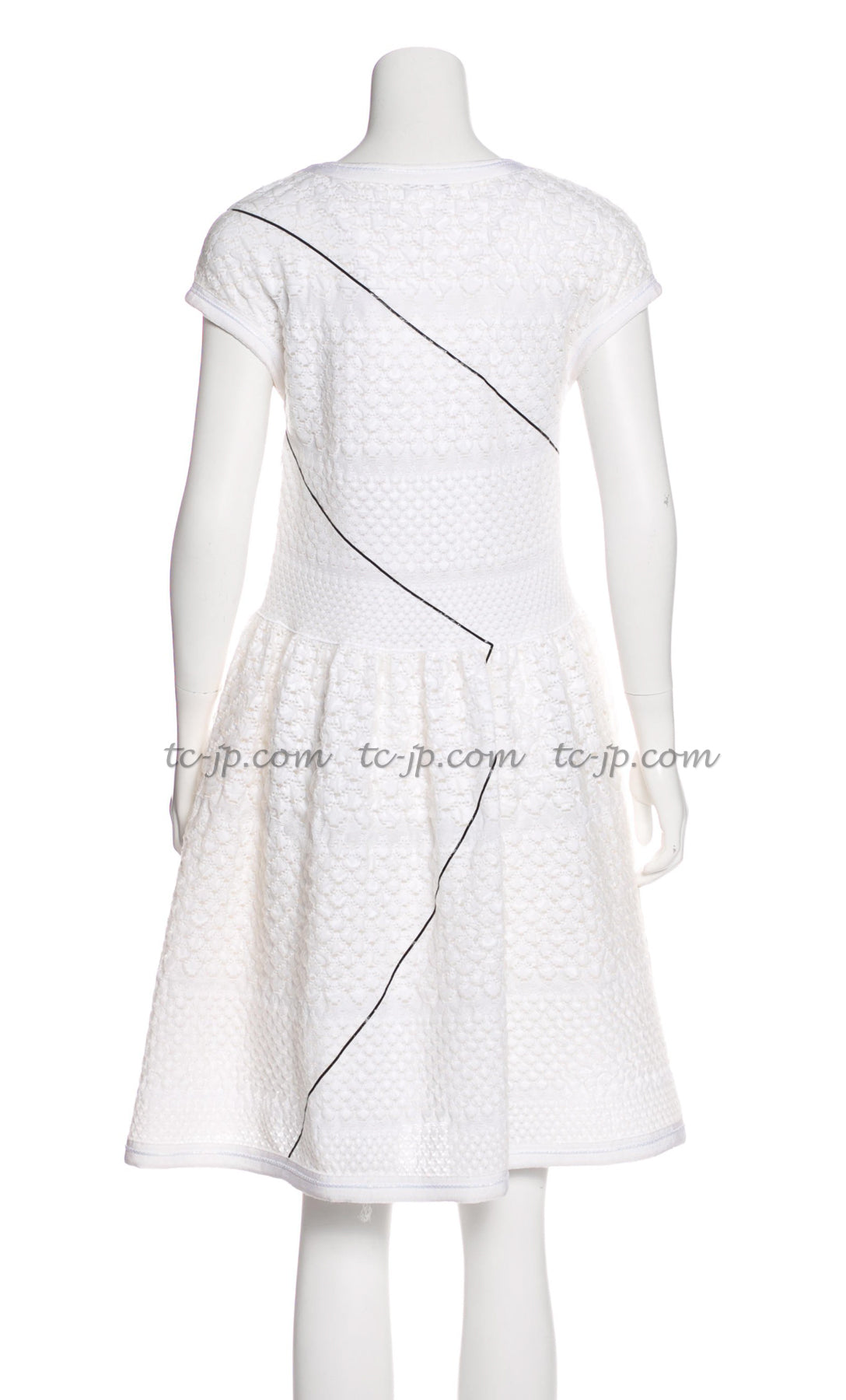 CHANEL 12S White Black Line Short Knit Dress 40 シャネル ホワイト・黒ライン・ニット ワンピース 即発