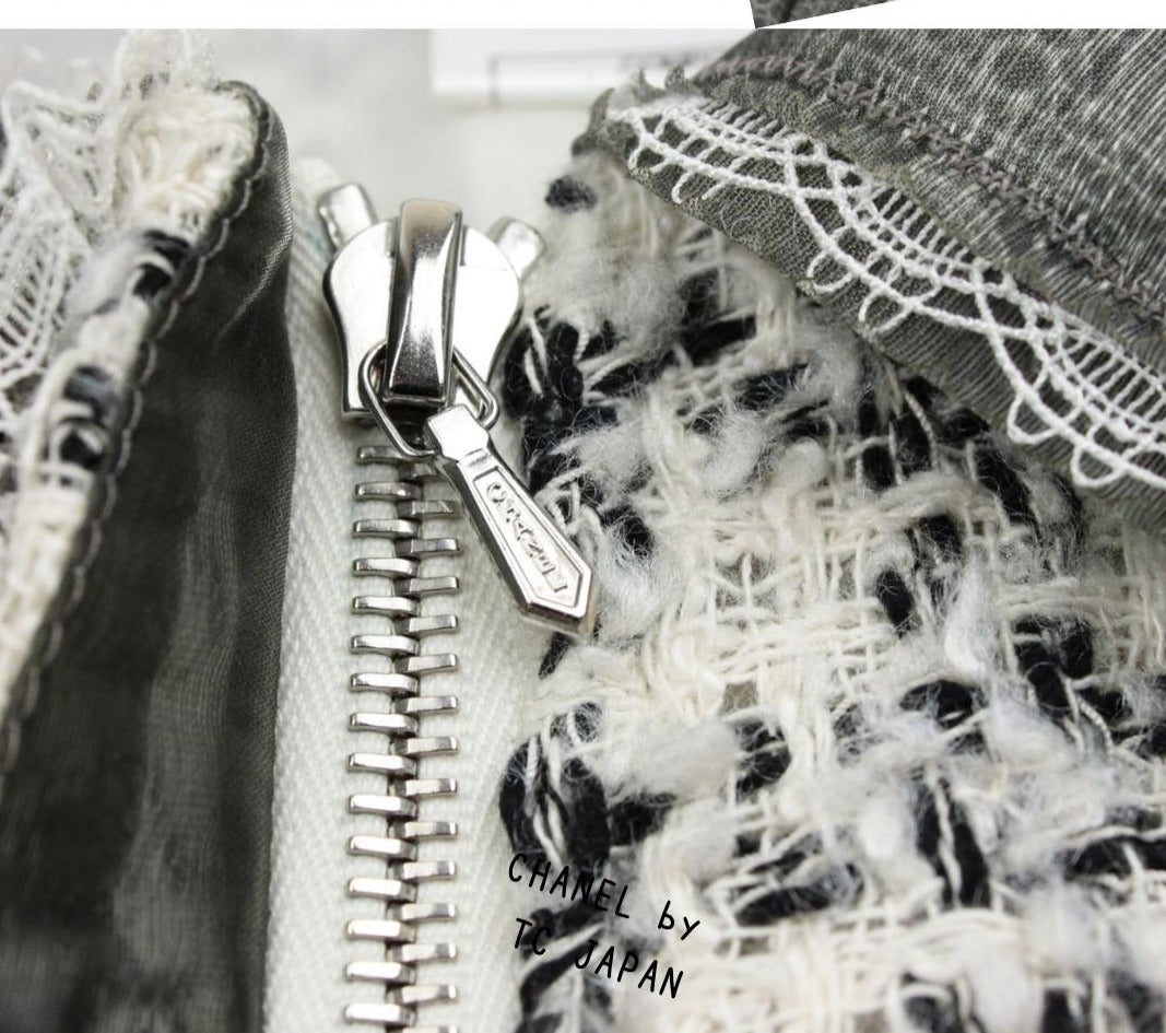 CHANEL 09S Silk tweed Zip Jacket 40 シャネル ・グレー・シルク ツイード ジップ アップ ジャケット 即発