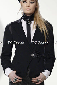 CHANEL 08PF Black Wool Lion Button Blazer Jacket 36 シャネル ブラック・ウール・ライオンボタン・ジャケット