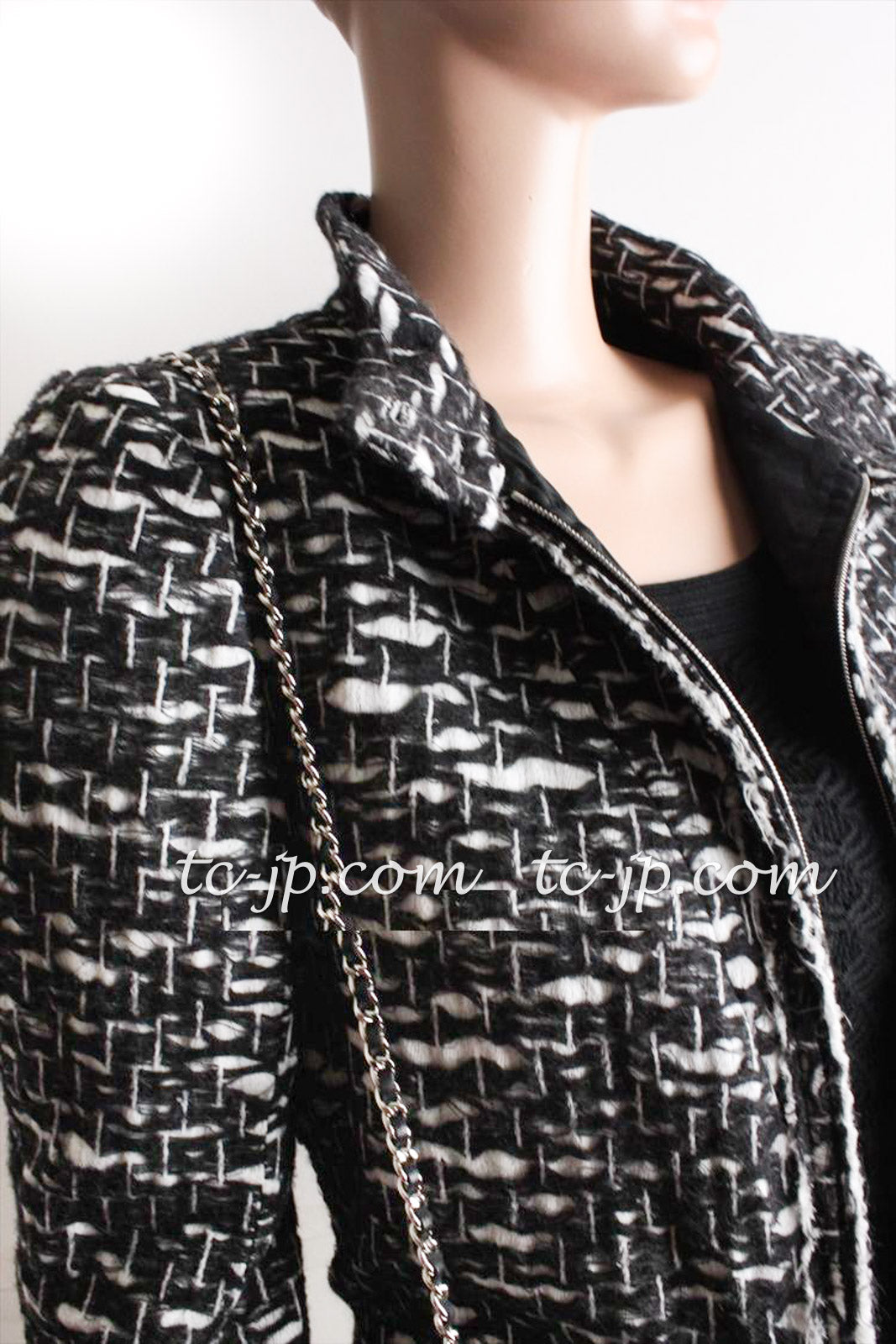 CHANEL 10PF Black White Zipper Stand Collar Jacket Coat 42 シャネル ブラック ホワイト ジッパー スタンド襟 ジャケット コート 即発