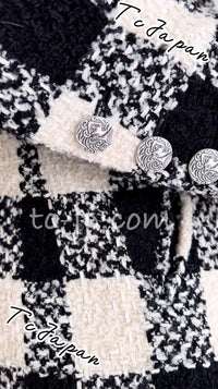 CHANEL 16PF Ivory Black Wool Silk Double Tweed Coat 34 36 38 40 シャネル アイボリー ブラック ウール シルク チェック ツイード コート メンズも!即発