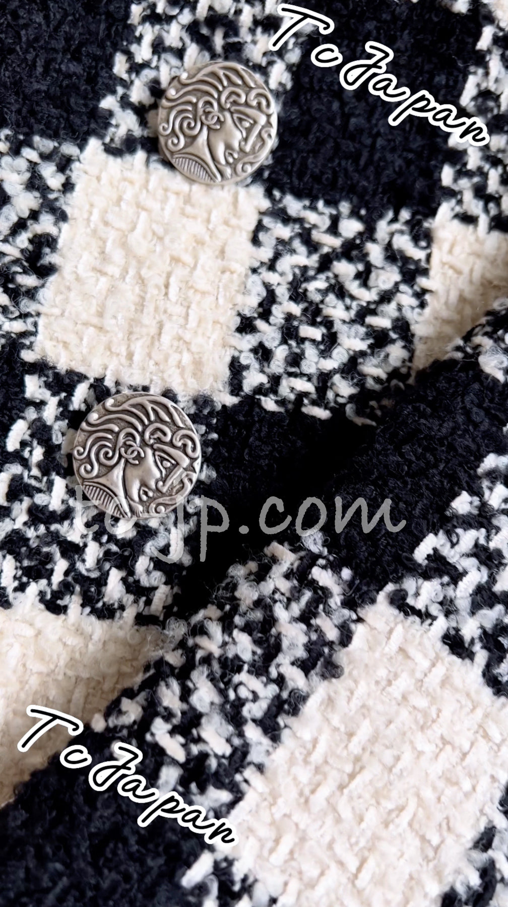 CHANEL 16PF Ivory Black Wool Silk Double Tweed Coat 34 36 38 40 シャネル アイボリー ブラック ウール シルク チェック ツイード コート メンズも!即発