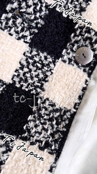 CHANEL 16PF Ivory Black Wool Silk Double Tweed Coat 34 36 38 40 シャネル アイボリー ブラック ウール シルク チェック ツイード コート メンズも!即発
