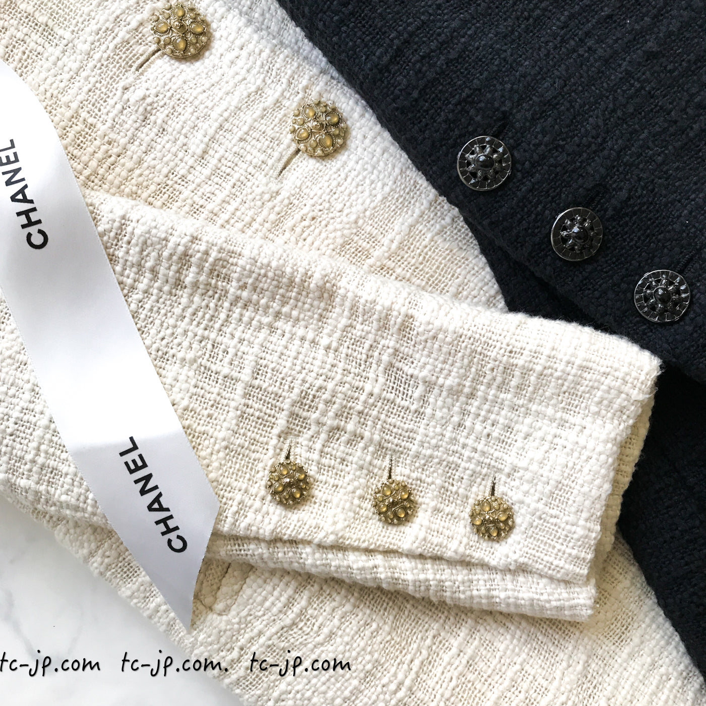 CHANEL 12PF Gripoix Button Ivory Tweed Jacket 36 38 シャネル グリポア宝石ボタン・アイボリー・ツイード・ジャケット 即発