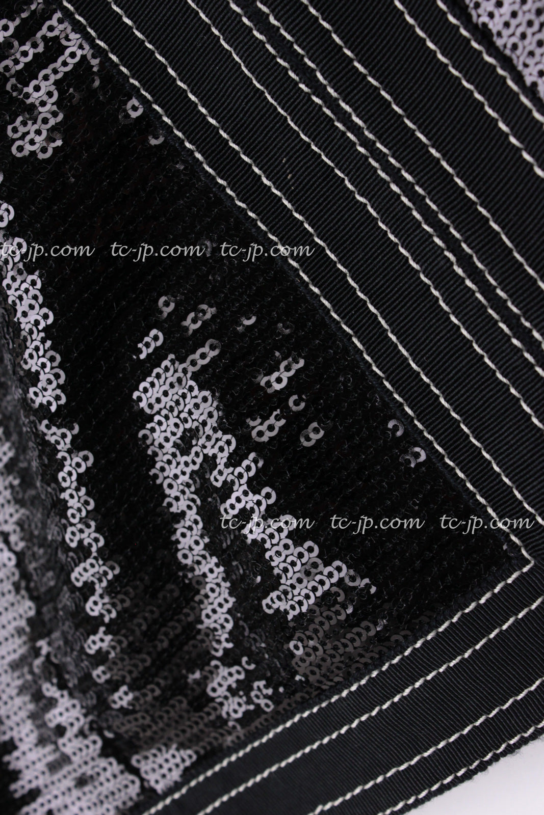 CHANEL 13C Black Sequins Cropped Party Zipper Jacket Keira Knightley 34 36 シャネル ブラック スパンコール クロップド丈 パーディー ジッパー ジャケット キーラ・ナイトレイ 着用 即発