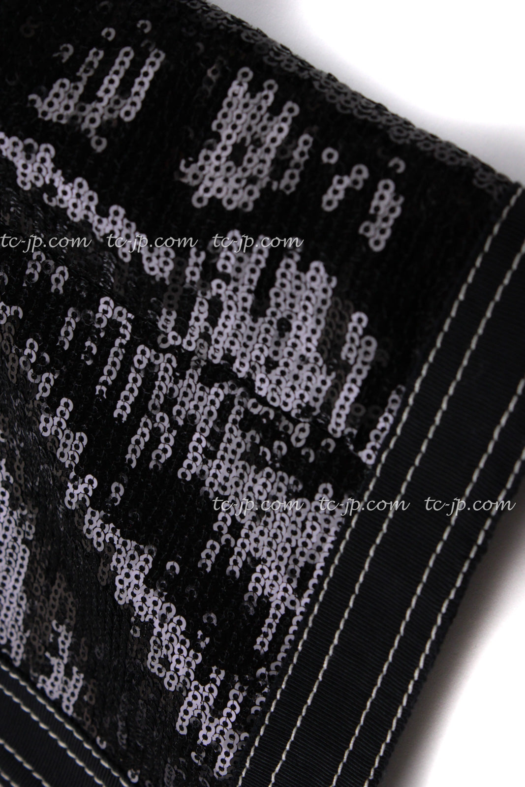 CHANEL 13C Black Sequins Cropped Party Zipper Jacket Keira Knightley 34 36 シャネル ブラック スパンコール クロップド丈 パーディー ジッパー ジャケット キーラ・ナイトレイ 着用 即発