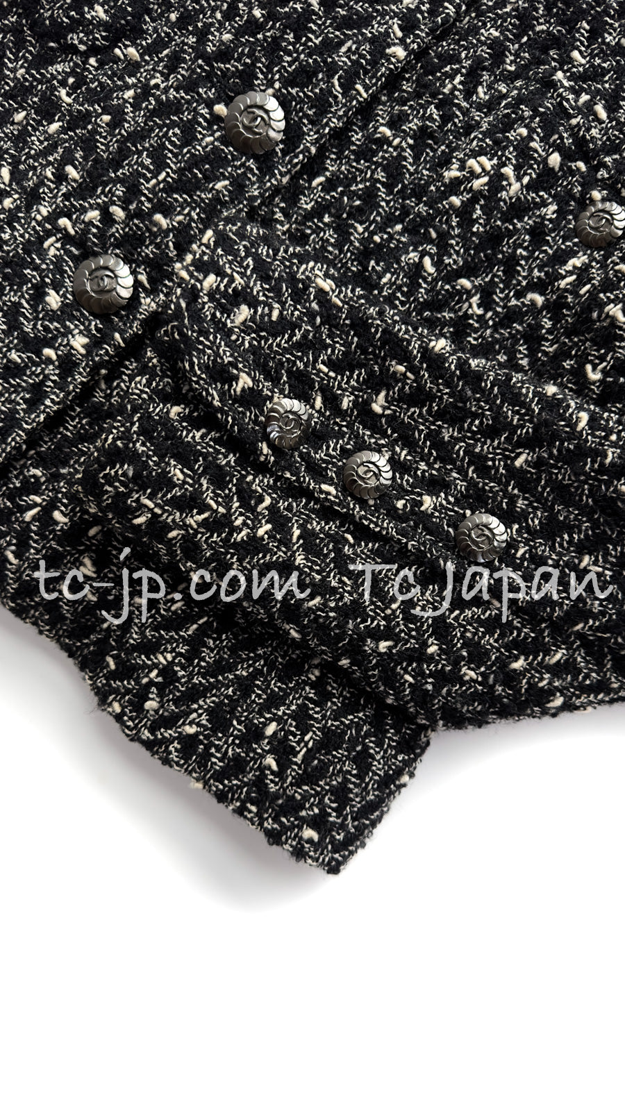 CHANEL 97A Vintage Black Gray Chevron Tweed Jacket Skirt Suit 36 38 40 シャネル ヴィンテージ ブラック グレー シェブロン ツイード ジャケット スカート スーツ 即発