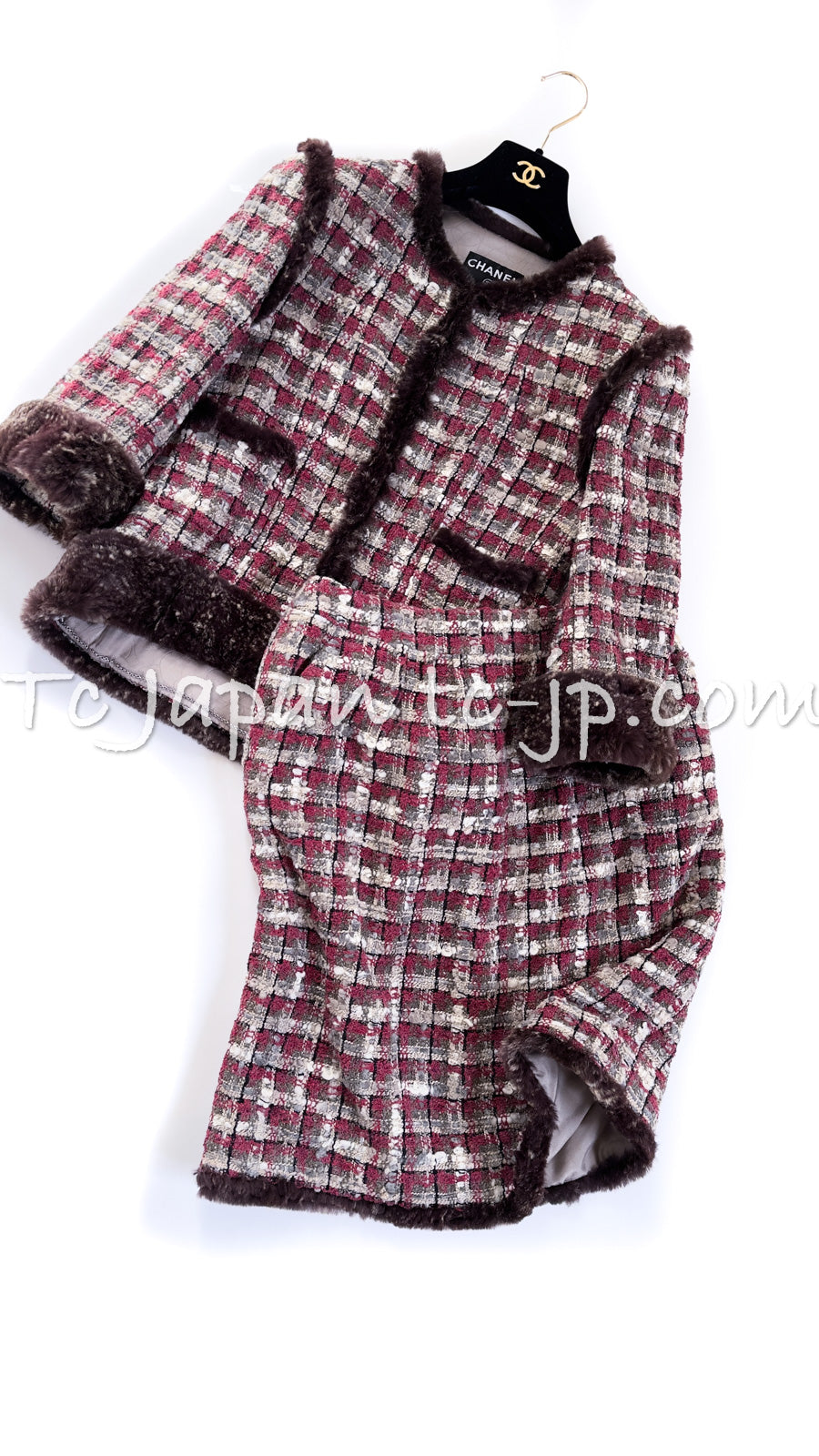 CHANEL 05A Rabbit Fur Trim Raspberry Brown Tweed Jacket Skirt Suit 38 シャネル  ラビット・ファートリム・ラズベリー・ブラウン・ツイード・ジャケット・スカート・スーツ 即発