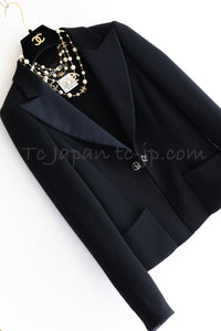 CHANEL 09C Black Wool Silk Collar Jacket Heart CC Button 34 44 46 シャネル ブラック CC ハート ボタン ウール シルク襟 ジャケット 即発