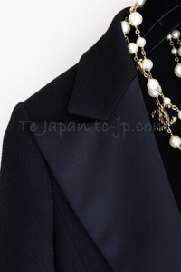 CHANEL 09C Black Wool Silk Collar Jacket Heart CC Button 34 44 46 シャネル ブラック CC ハート ボタン ウール シルク襟 ジャケット 即発