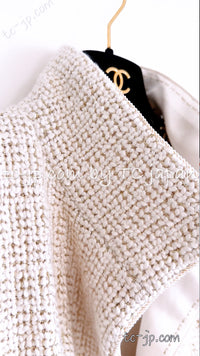 CHANEL 12PF Ivory Creme Metallic Silk Collar Mohair Tweed Coat 38 40 42 シャネル アイボリー クリーム メタリック シルク襟 モヘア ツイード コート 即発