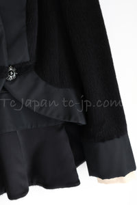CHANEL 10A Black Alpaca Wool Gripox Buttons Jacket 38 シャネル ブラック アルパカ ウール グリポワ 宝石ボタン ペプラム ジャケット 即発