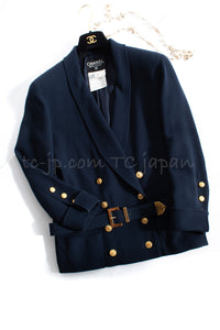 CHANEL 89S Collectible Vintage Navy Wool Belted Tweed Jacket Skirt Suit Gigi 36 38 シャネル 限定版 Gigi ヴィンテージ ネイビー ウール ベルト付 ツイード ジャケット スカート スーツ 即発