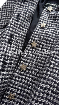 CHANEL 14PF Black Gray Mohair Light Long Coat With Soft real Lamb Fur 34 36 38 シャネル グレー ホワイト モヘア とっても軽くてふんわり暖か リアル ラム ファー付 ロング コート 即発