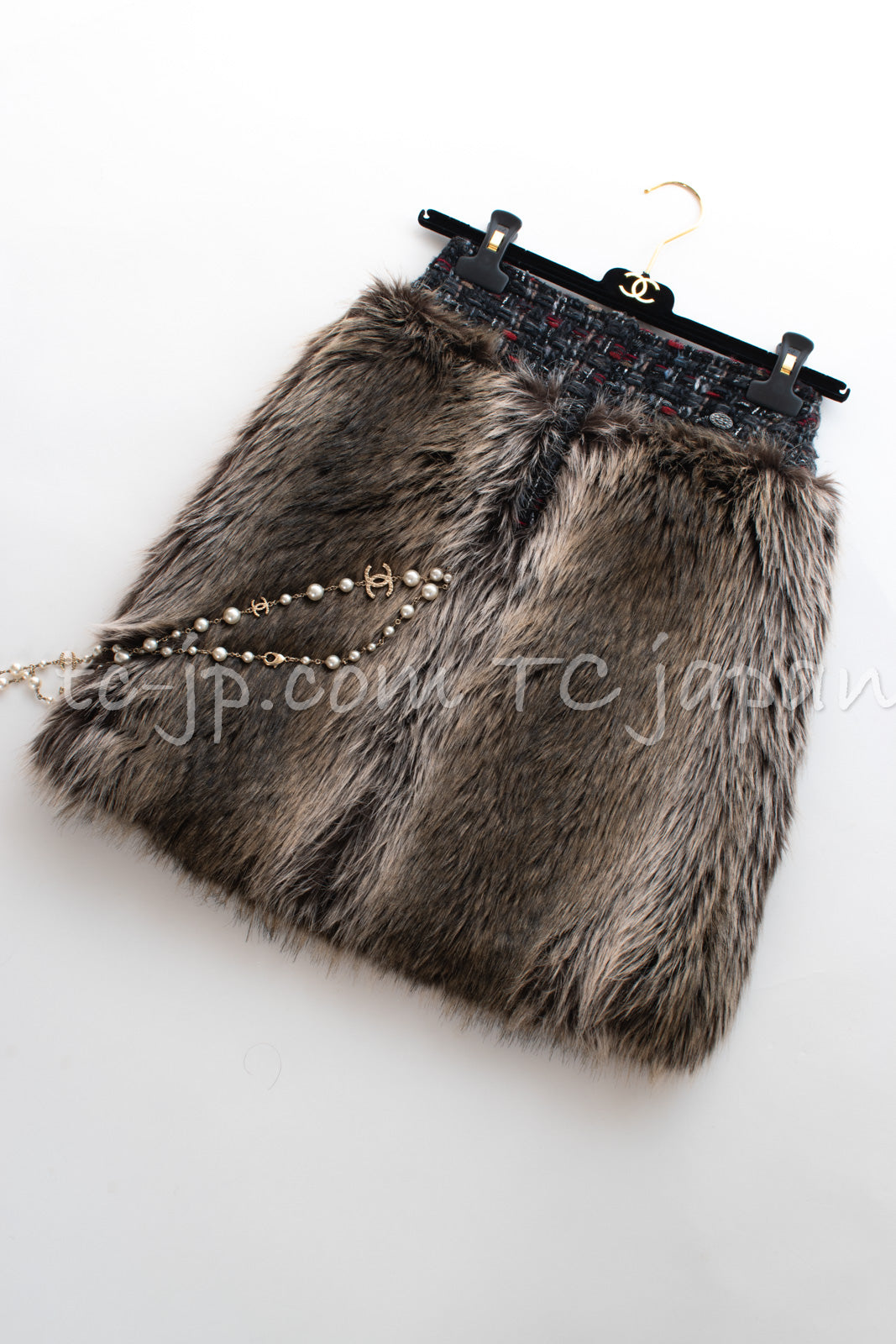CHANEL 10A Black Re d Wool Lesage Tweed Fantasy Fur Mini Skirt 34 シャネル ブラック レッド ウール ルサージュ ファンタジー ファー ミニ スカート 即発