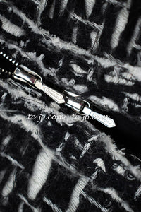 CHANEL 10PF Black White Zipper Stand Collar Jacket Coat 42 シャネル ブラック ホワイト ジッパー スタンド襟 ジャケット コート 即発