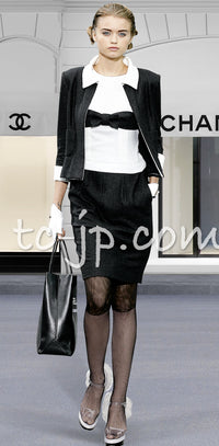 CHANEL 09S Black Ivory Two Tone Color Jacket Dress Carla Bruni 36 38 シャネル ブラック アイボリー  黒白 ツートンカラー ジャケット ワンピース 定番 即発