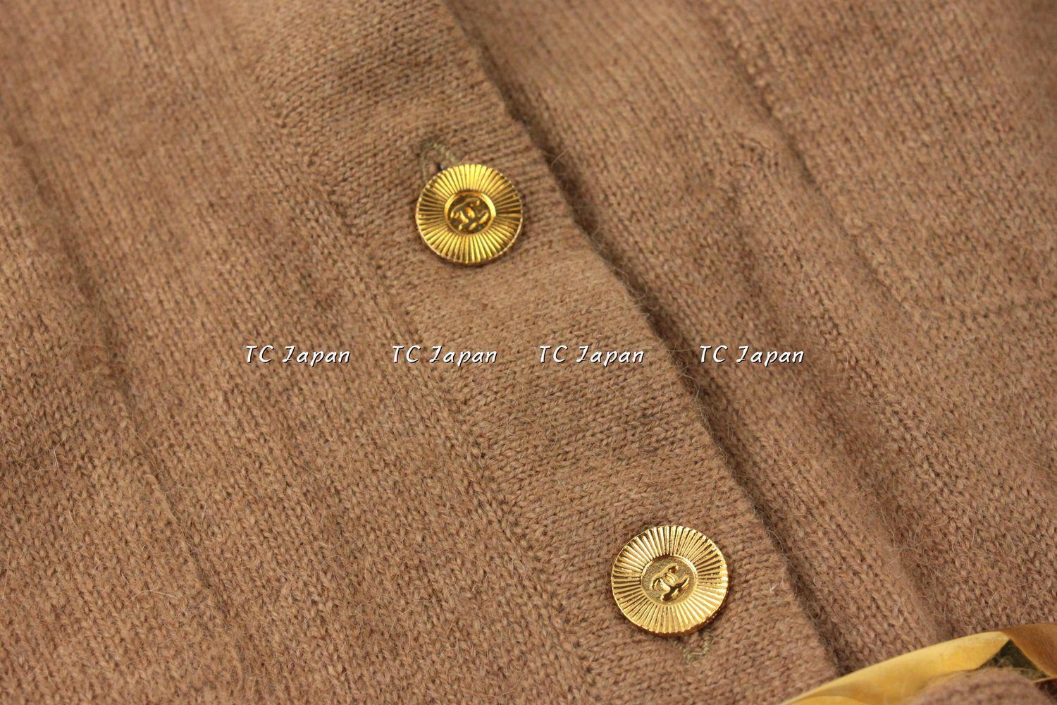 CHANEL Brown Camel Hair Cardigan 38 40 シャネル キャメルヘアー・カーディガン 新品タグ付き 即発 - シャネル TC JAPAN