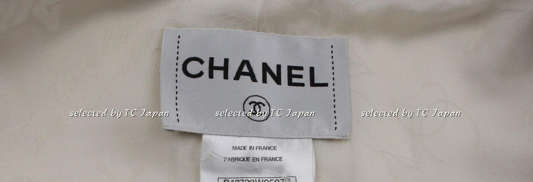 Chanel 12C ivory Creme lambskin jacket with silver collars 38 シャネル アイボリー・レザー・ジャケット新品紙タグ付 - シャネル TC JAPAN