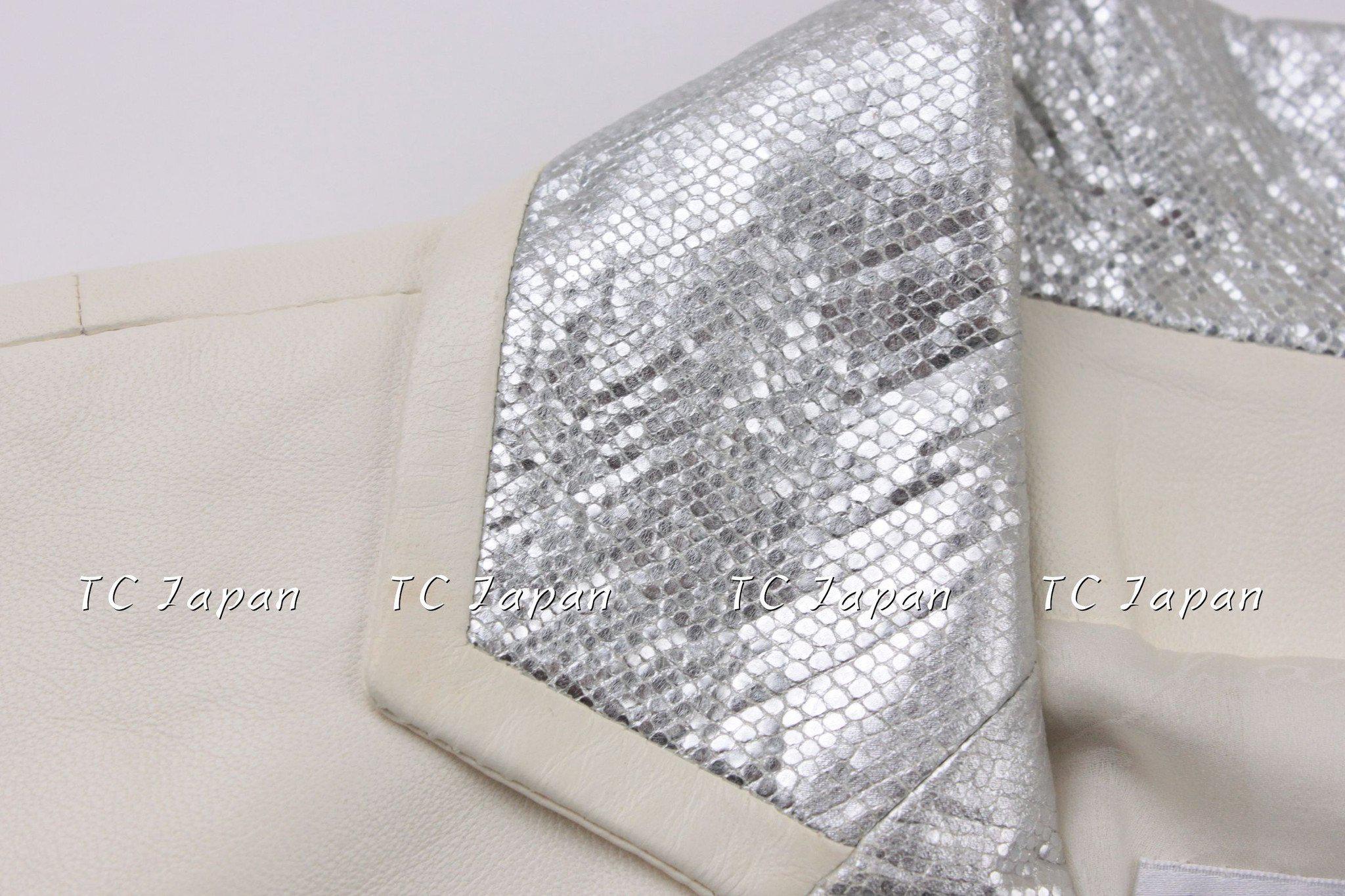 Chanel 12C ivory Creme lambskin jacket with silver collars 38 シャネル アイボリー・レザー・ジャケット新品紙タグ付 - シャネル TC JAPAN
