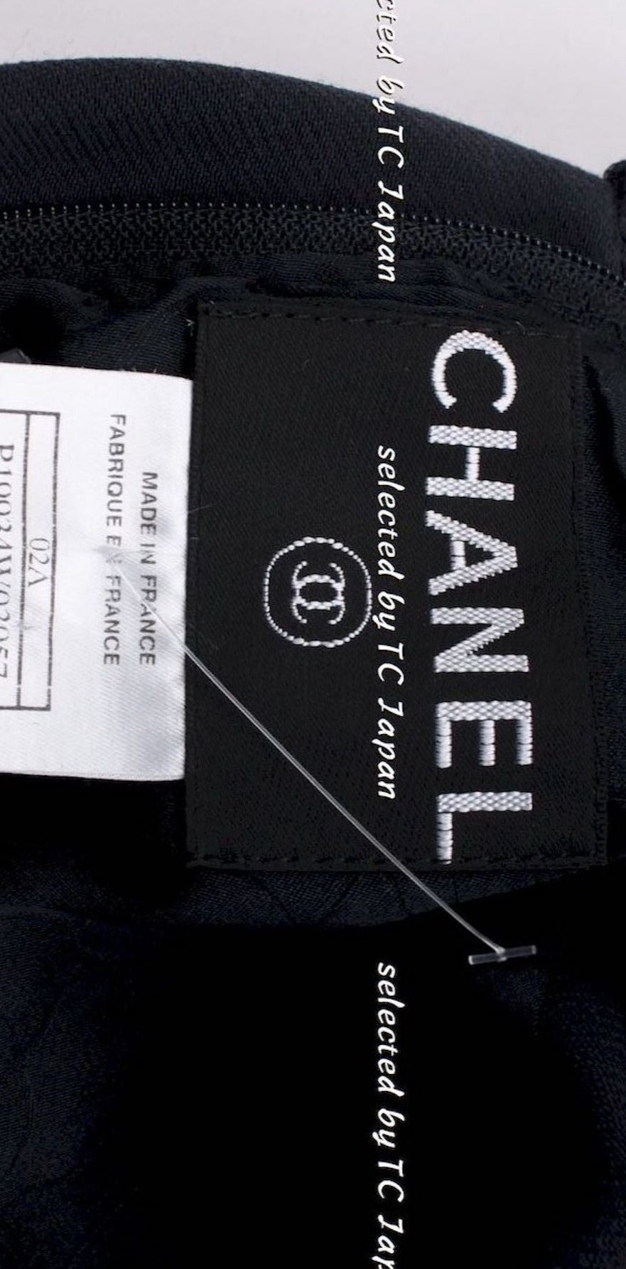 CHANEL 02A Dark Navy Rhinestones Vintage Wool Jacket Skirt Suit 38 40 42 シャネル ダークネイビー・ウール・ヘップバーン風・ラインストーン・王冠ジャケット 即発