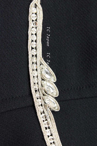 CHANEL 02A Dark Navy Rhinestones Vintage Wool Jacket Skirt Suit 38 40 42 シャネル ダークネイビー・ウール・ヘップバーン風・ラインストーン・王冠ジャケット 即発