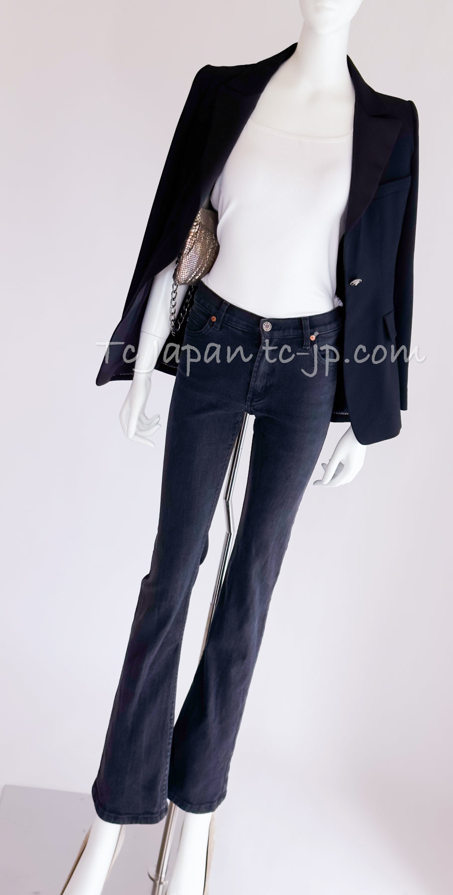 CHANEL 08PF Black Wool Lion Button Blazer Jacket 36 シャネル ブラック・ウール・ライオンボタン・ジャケット