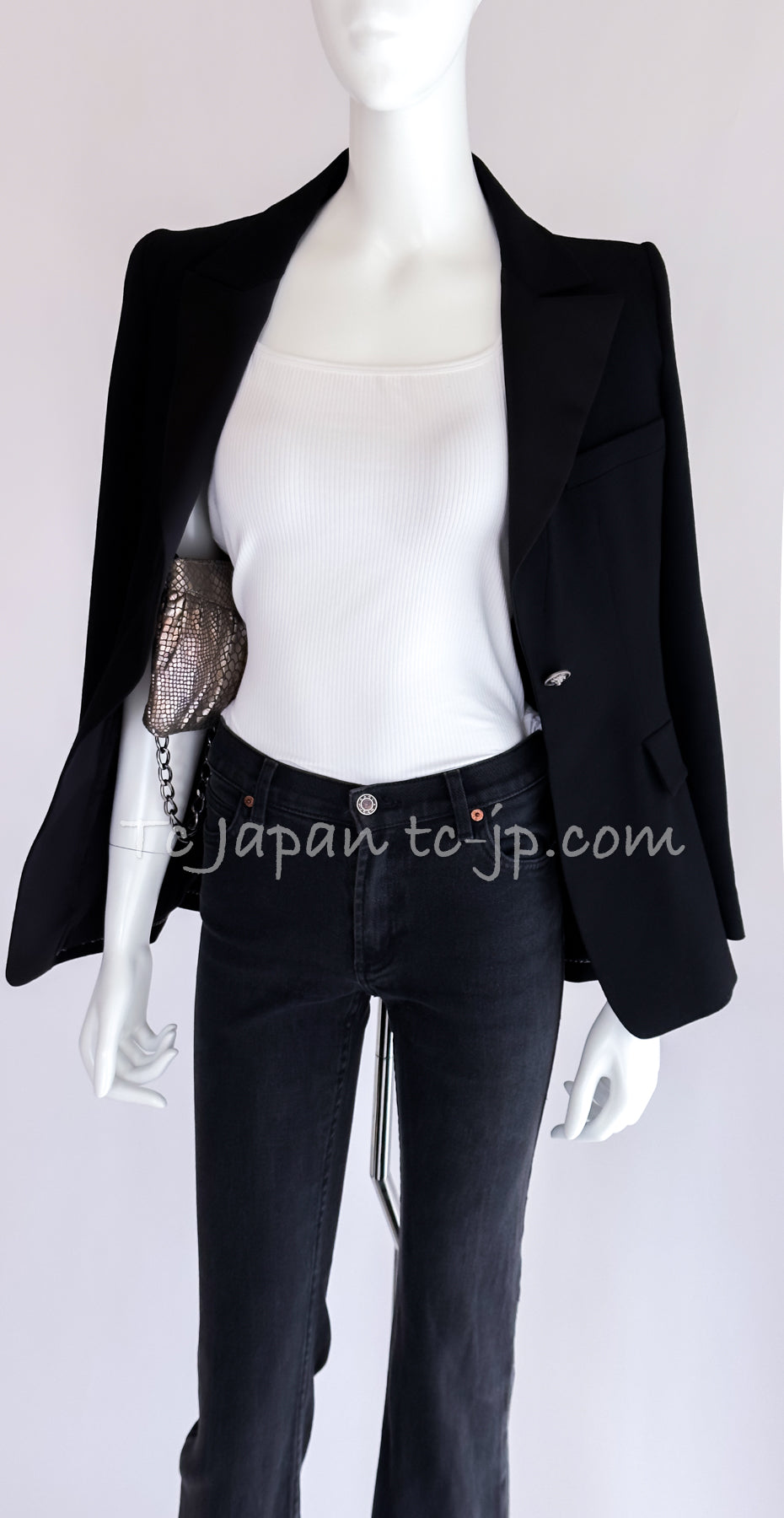 CHANEL 08PF Black Wool Lion Button Blazer Jacket 36 シャネル ブラック・ウール・ライオンボタン・ジャケット