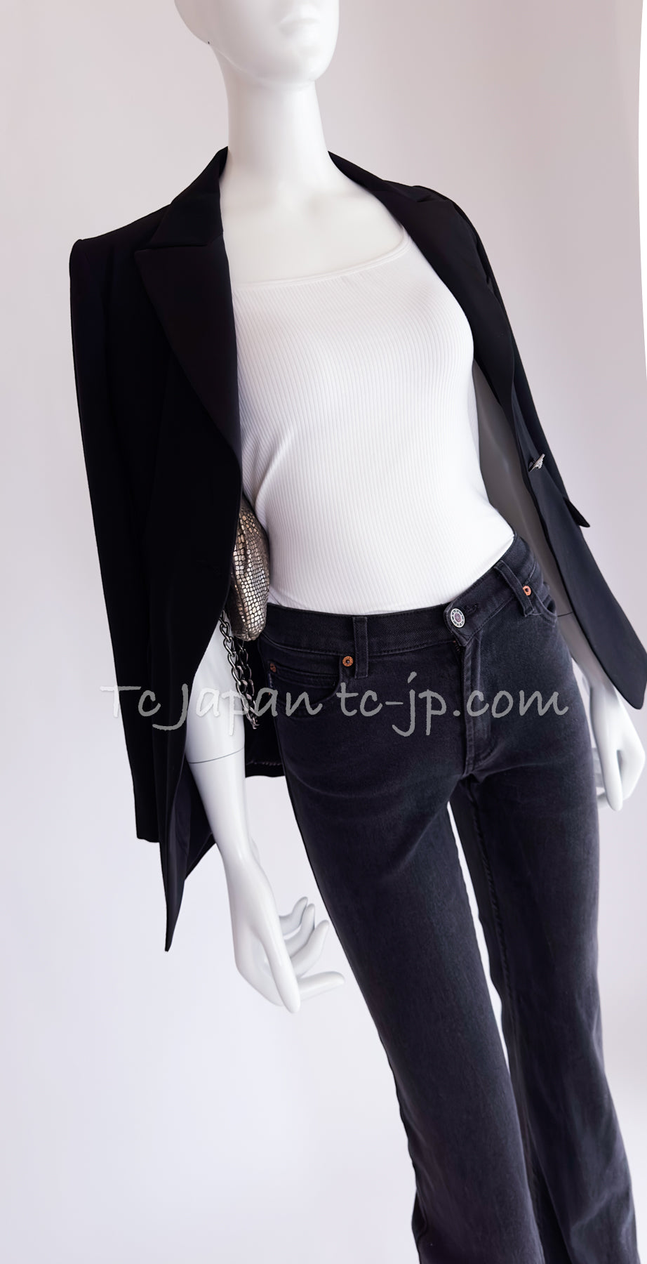 CHANEL 08PF Black Wool Lion Button Blazer Jacket 36 シャネル ブラック・ウール・ライオンボタン・ジャケット