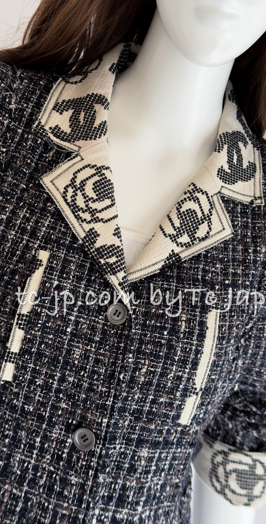 CHANEL 06S Gray Beige CC Logo Tweed Jacket Skirt Suit 38 シャネル CCロゴ グレー ベージュ ツイード ジャケット スカート スーツ 即発
